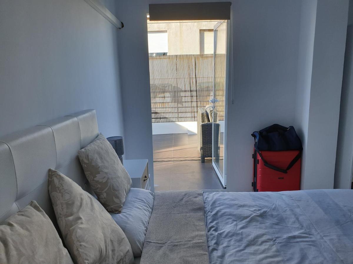 Beachside Apartment In Torrevieja Exteriör bild