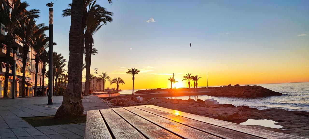 Beachside Apartment In Torrevieja Exteriör bild